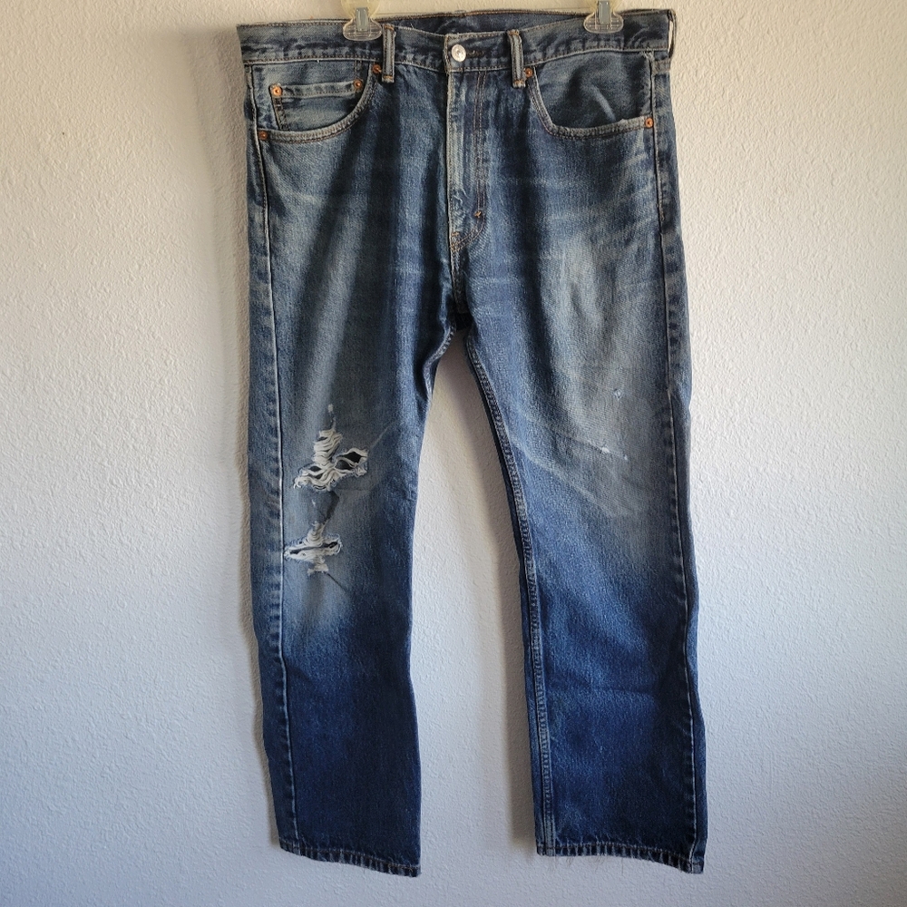 Vintage Levis 505 Medium Wash Faded Blue Denim Straight Leg Ripped Jeans 36X30